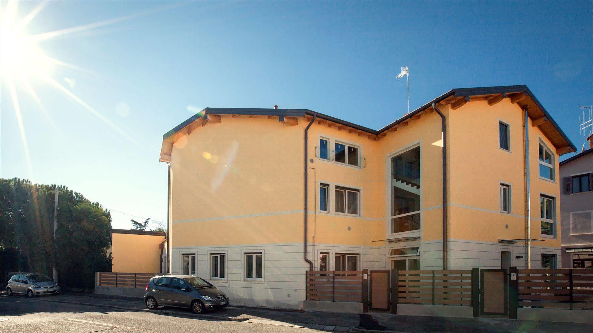 Urban Homy Gorizia Bed & Breakfast Екстериор снимка